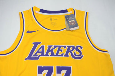 Luka Doncic 77 LA Lakers Gold NBA Swingman Jersey Icon Edition Size Large - NEW