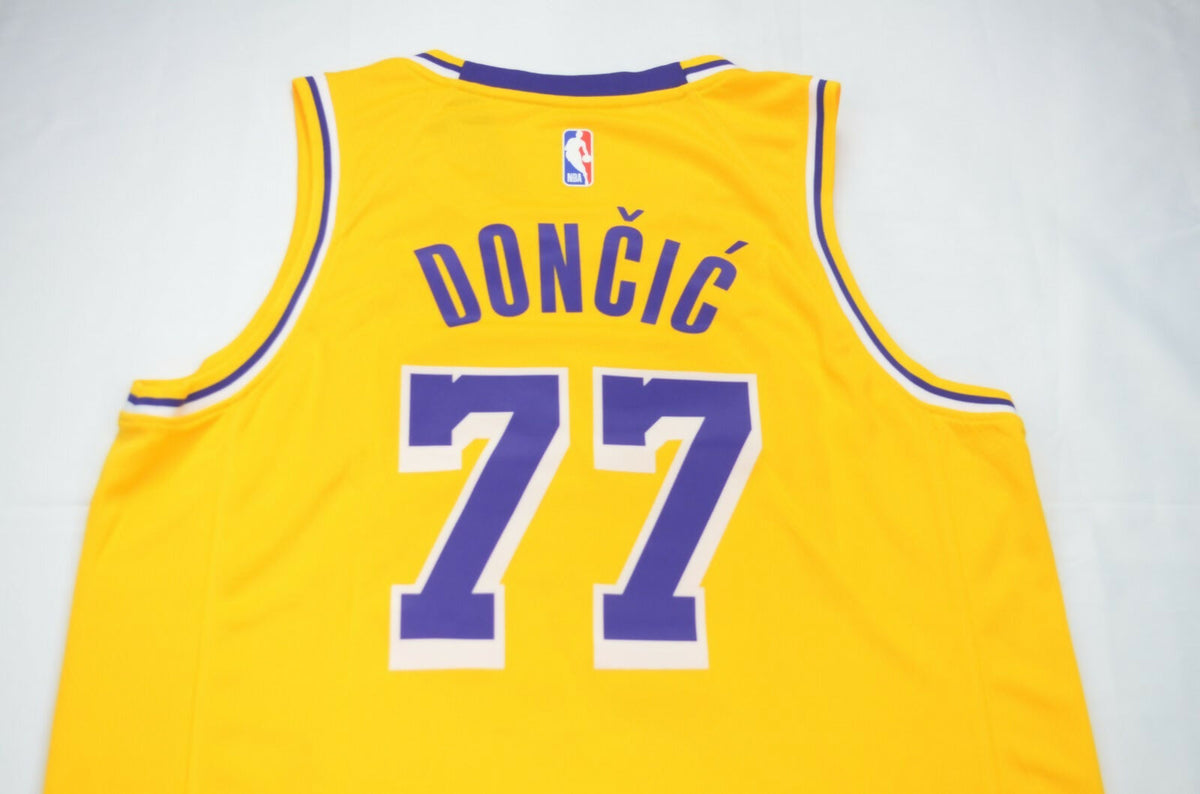 Luka Doncic 77 LA Lakers Gold NBA Swingman Jersey Icon Edition Size Large - NEW